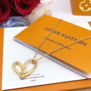 LV classic necklace