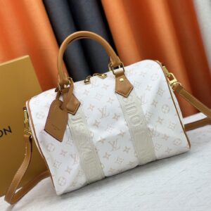LV exquisite bag